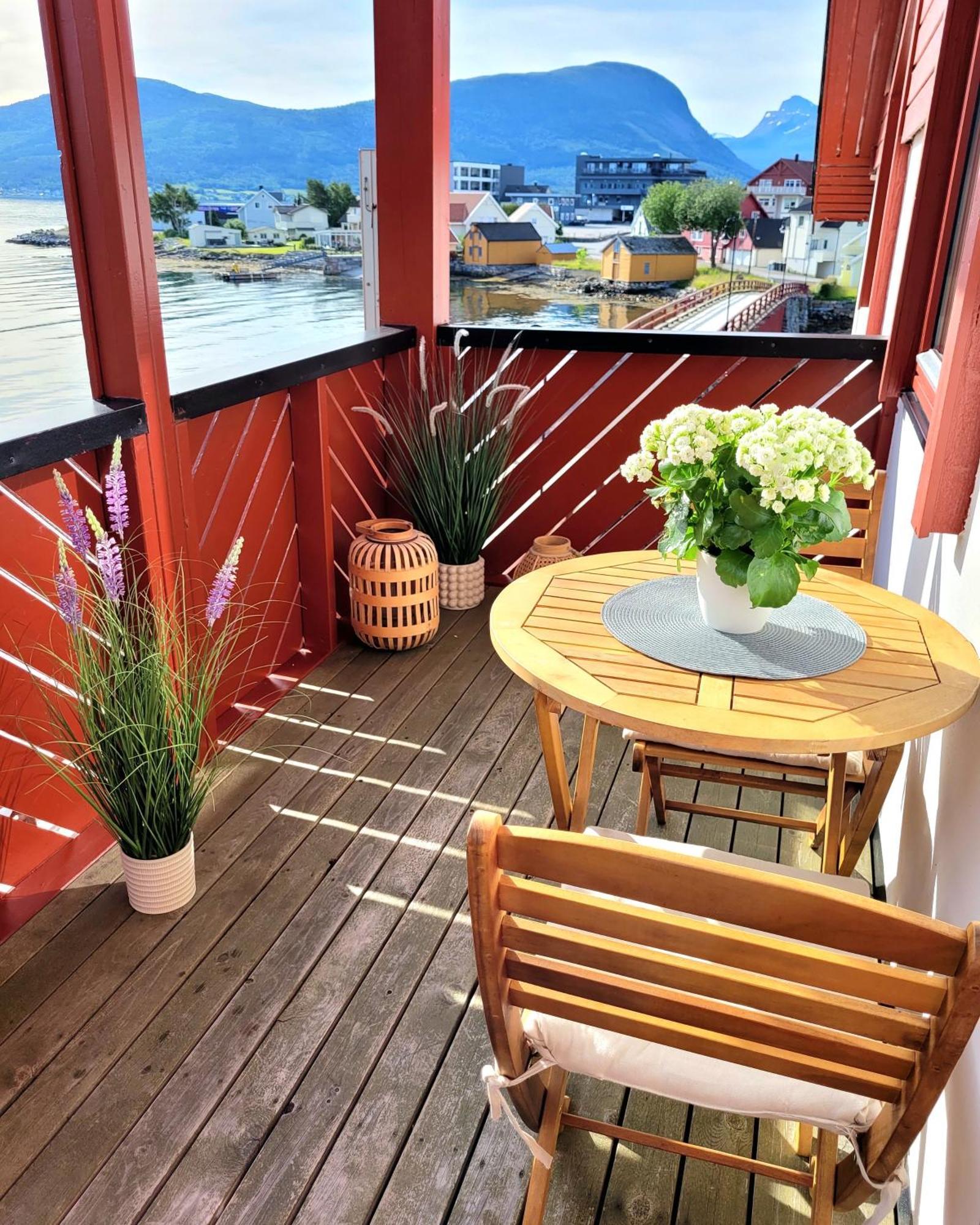Beautiful Panoramic Apartment *